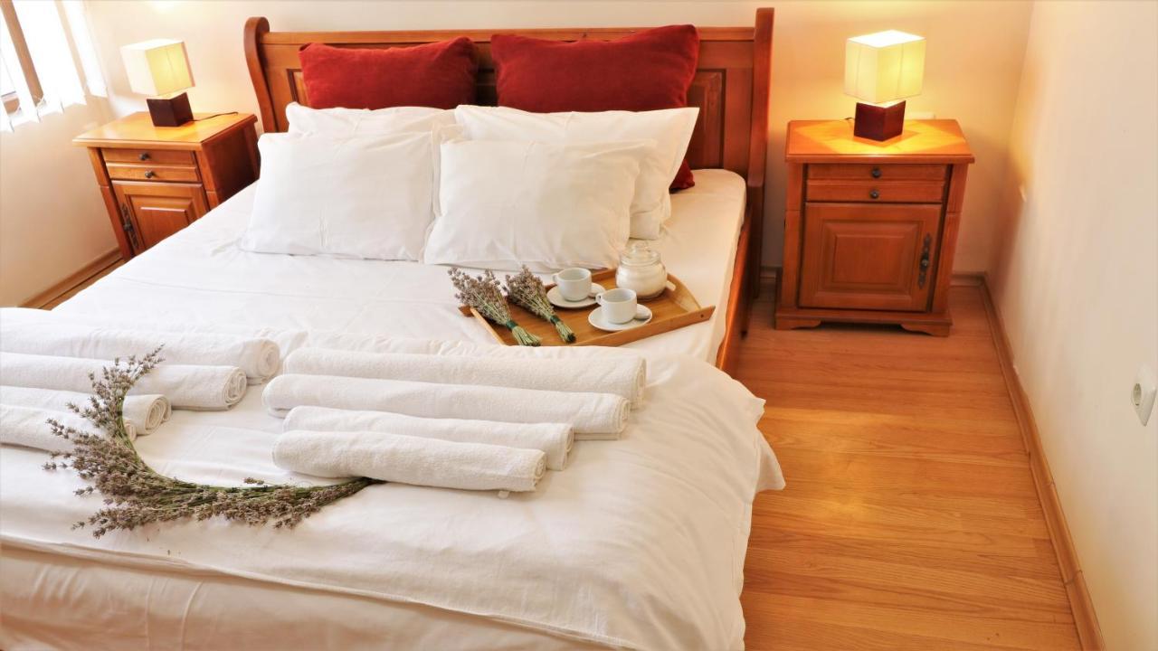 Pirin Place Апартаменти *