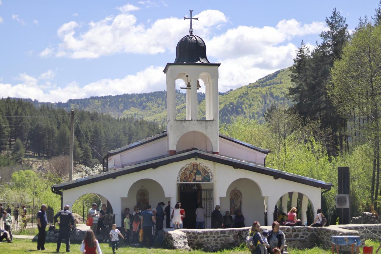 Апартаменти Pirin Place *